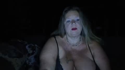 vampwoman online show from 09/26/25, 05:00