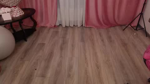 Van online show from 01/11/26, 05:01