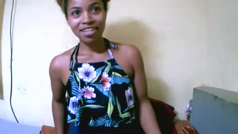 vanah344375 online show from 10/16/25, 07:26