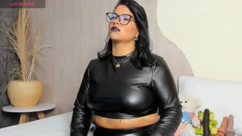 V A N E  online show from 03/22/26, 02:59