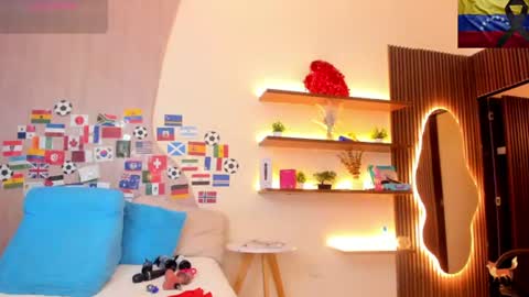 Snapshot of vane_lips chatting on 07/04/26, 04:18 V A N E online show from 07/04/26, 04:18