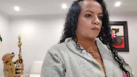 vanessa and samantha online show from 01/07/26, 05:32