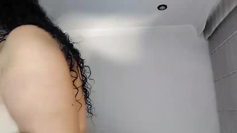 vanessa and samantha online show from 02/22/26, 04:05