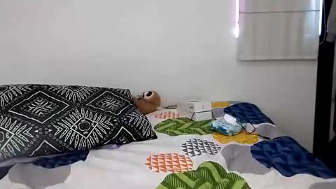 vanessa and samantha online show from 04/12/26, 05:29