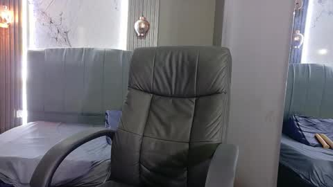 Vanessa online show from 03/25/26, 11:11