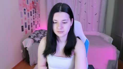 Snapshot of vanessa_brills chatting on 02/24/25, 09:09 Vanessa online show from 02/24/25, 09:09