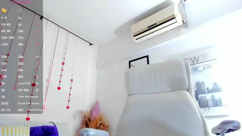 Vanessa online show from 02/15/25, 01:10