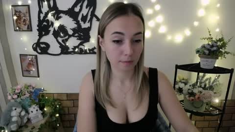 Vanessa online show from 04/17/26, 08:17