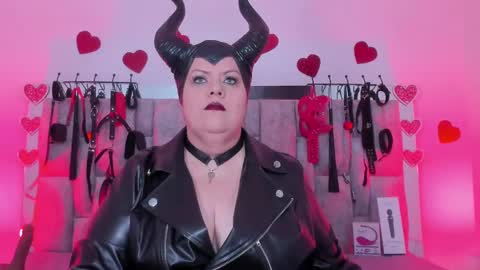 Vanessa online show from 02/15/25, 12:11