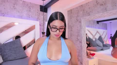 Vanessa  online show from 05/27/26, 08:39