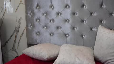 Snapshot of vanessaa_squirt chatting on 04/29/26, 04:05 vanessaa_squirt online show from 04/29/26, 04:05