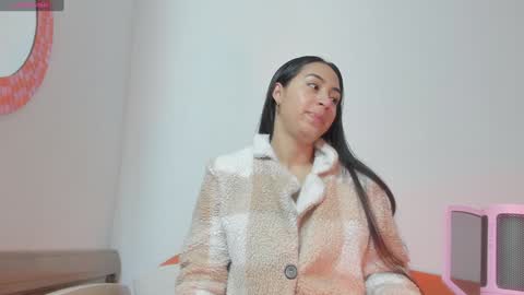 vanessaadol online show from 12/30/24, 11:04