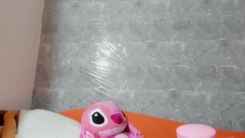 vanessaadol online show from 02/04/25, 11:16