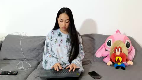 vanessaadol online show from 02/25/26, 09:19