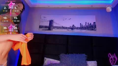 Snapshot of vanessacastroo chatting on 03/11/25, 12:50 vanessacastroo online show from 03/11/25, 12:50