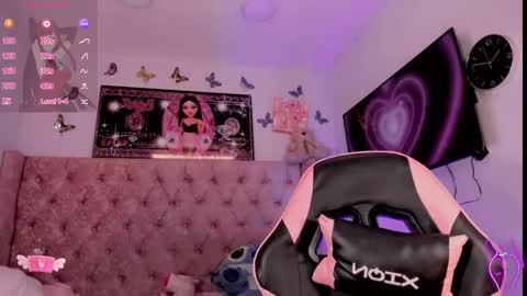 vanessacastroo online show from 04/19/26, 05:51