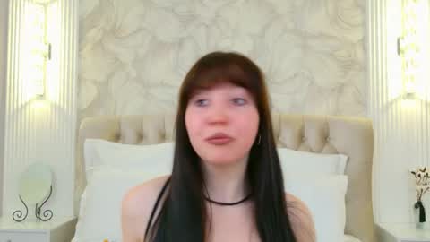 Vanessa online show from 10/04/25, 03:32