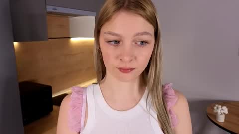 Christie online show from 03/04/26, 06:19