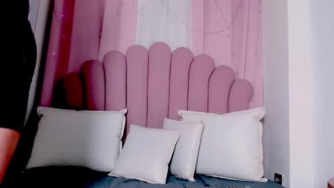 vanessamirren online show from 09/30/25, 11:37