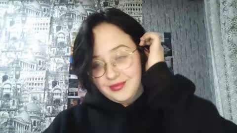 vanessashadow online show from 11/26/25, 06:53