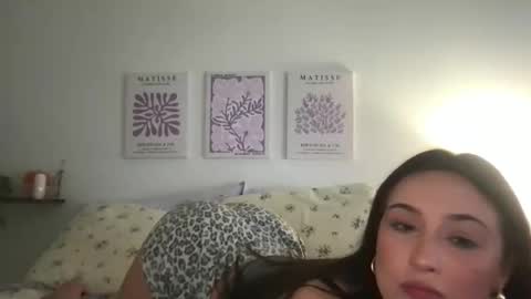 Snapshot of vanessaxgrey chatting on 05/14/26, 04:08 Vanessa Grey online show from 05/14/26, 04:08