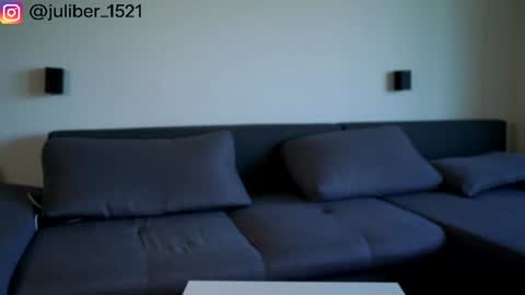 Snapshot of vanesse_ chatting on 06/13/26, 04:54 Irina online show from 06/13/26, 04:54
