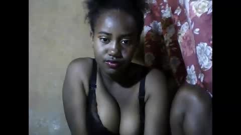 vaniah321 online show from 12/16/24, 06:53