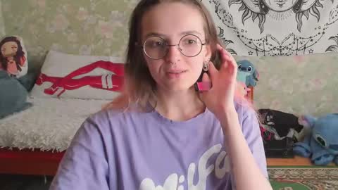 Snapshot of vanilla_arya chatting on 05/05/26, 11:07 Adelina online show from 05/05/26, 11:07