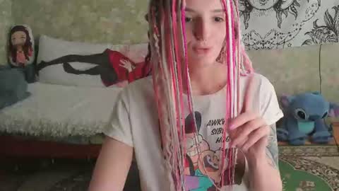 Snapshot of vanilla_arya chatting on 07/04/26, 10:10 Adelina online show from 07/04/26, 10:10