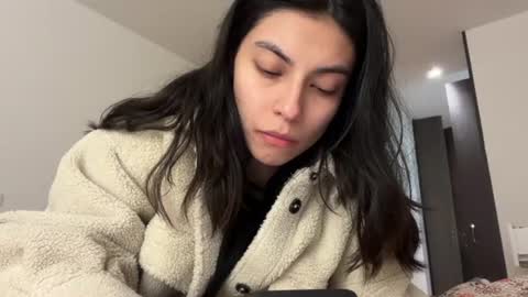 Snapshot of vanilla_velvet chatting on 06/11/26, 02:53 Annabet online show from 06/11/26, 02:53