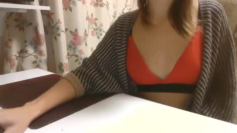 Snapshot of vanillachika205 chatting on 10/02/25, 03:08 vanillachika205 online show from 10/02/25, 03:08