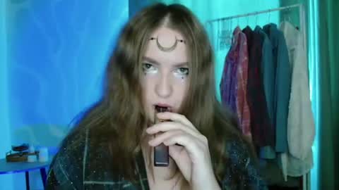 Snapshot of vanilladesire chatting on 07/12/26, 12:18 vanilladesire online show from 07/12/26, 12:18