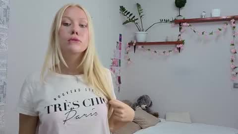 Megan online show from 10/19/25, 02:29