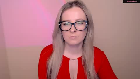 Mia online show from 04/17/26, 04:32