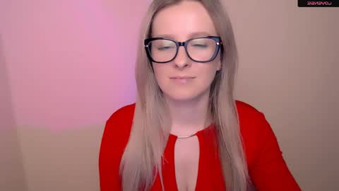 Mia online show from 04/18/26, 04:44