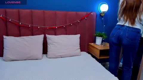 Snapshot of vanillakelly chatting on 02/12/25, 12:16 Sofia online show from 02/12/25, 12:16