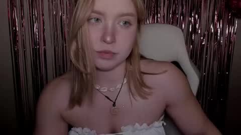 Vanilla online show from 09/08/25, 04:06