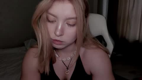 Vanilla online show from 09/24/25, 11:02