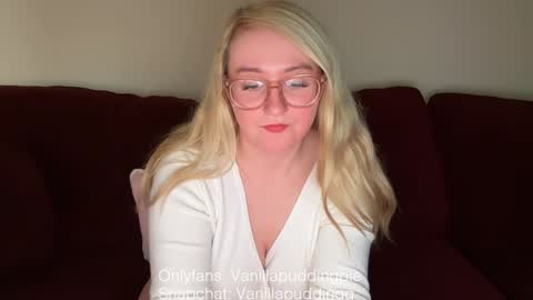 vanillapuddingpie online show from 12/06/24, 12:56