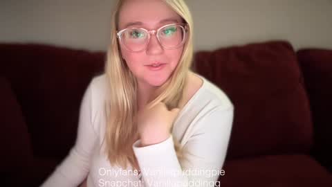 vanillapuddingpie online show from 12/06/24, 04:58