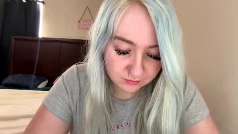 vanillapuddingpie online show from 02/09/26, 08:02