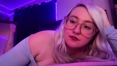 vanillapuddingpie online show from 04/11/26, 01:21