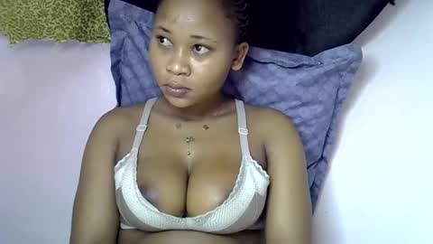 vanillavenus online show from 11/22/25, 04:55