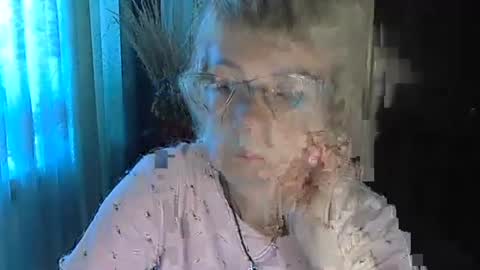 Vanillaxcreamy online show from 09/26/25, 08:40