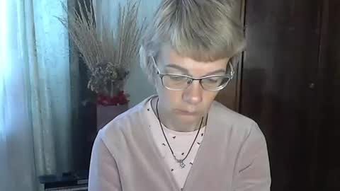 Vanillaxcreamy online show from 10/20/25, 10:27