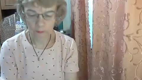 Vanillaxcreamy online show from 12/20/25, 07:15