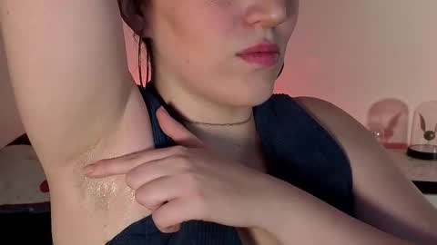 Elizabeth online show from 10/08/25, 10:51