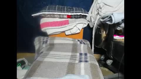 vanneloope online show from 04/12/26, 12:37