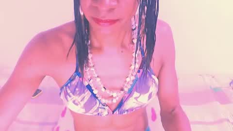 Snapshot of vannesascott chatting on 07/17/26, 12:34 VANNESA online show from 07/17/26, 12:34