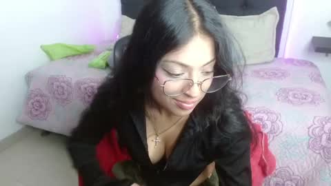 Snapshot of vannesweet_ chatting on 06/04/26, 08:26 vane online show from 06/04/26, 08:26